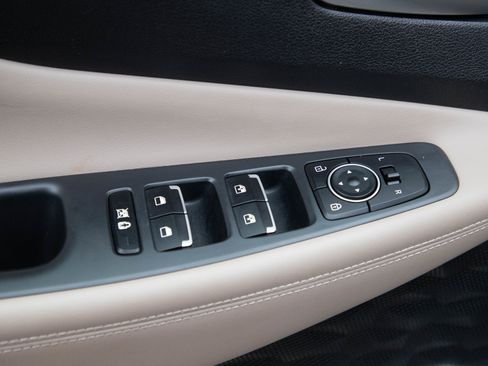 Used 2019 Hyundai Santa Fe Limited AWD/4WD image 22