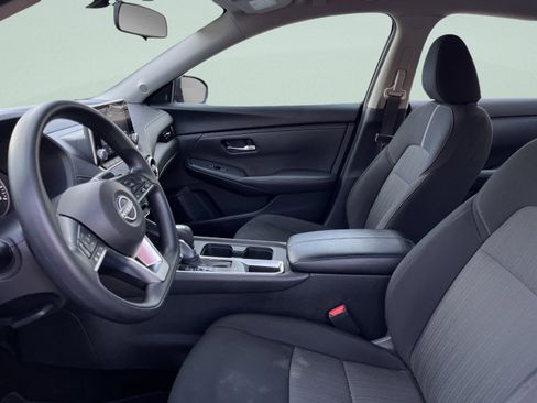 Used 2024 Nissan Sentra SV image 13