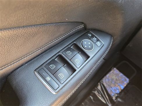 Used 2018 Mercedes-Benz GLS 550 GLS 550 w/ Driver Assistance Package image 26