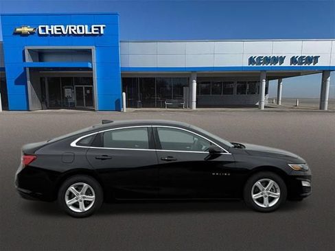 Used 2021 Chevrolet Malibu LS FWD image 3
