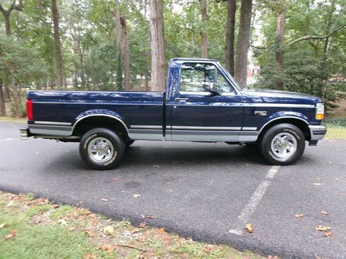 Used 1995 Ford F150 XLT image 4
