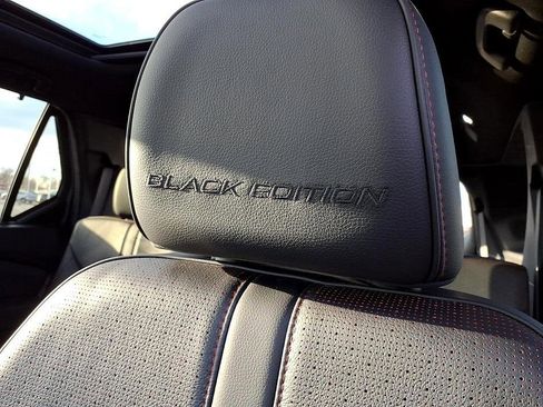 Used 2025 Honda Pilot Black Edition image 21