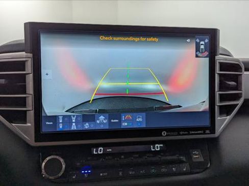 Used 2023 Toyota Tundra Limited AWD/4WD image 27