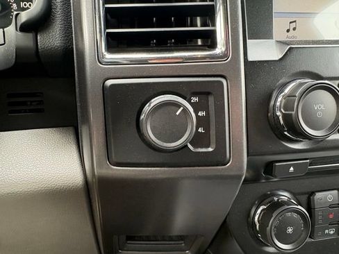 Used 2016 Ford F150 XLT w/ Equipment Group 302A Luxury AWD/4WD image 26