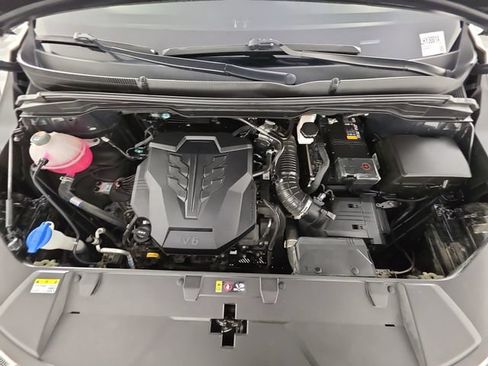 Used 2024 Kia Carnival EX FWD image 48