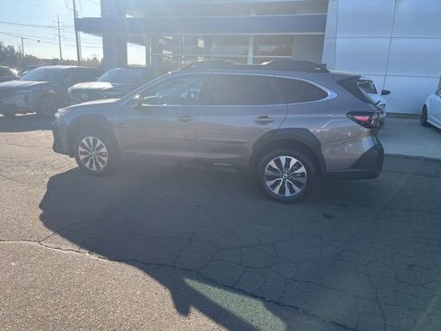 Used 2024 Subaru Outback Limited image 4