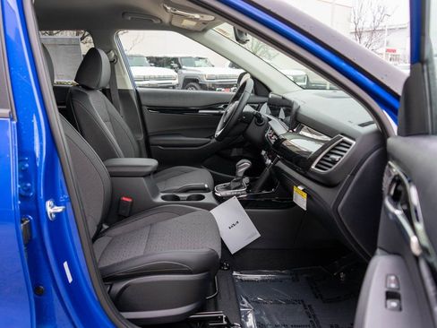 New 2026 Kia Seltos S image 10