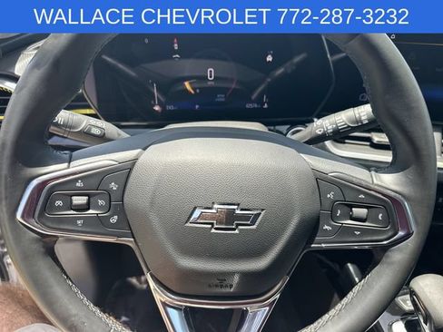 Used 2025 Chevrolet Trax ACTIV w/ Sunroof Package FWD image 15
