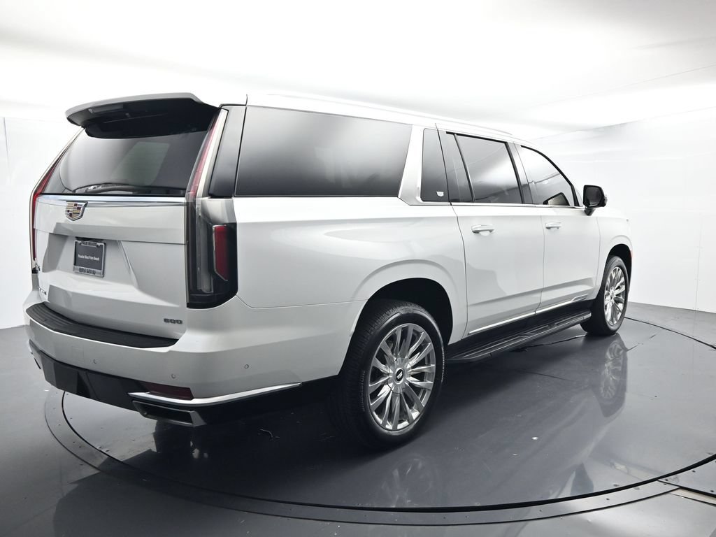 Used 2023 Cadillac Escalade ESV Premium Luxury AWD/4WD image 14