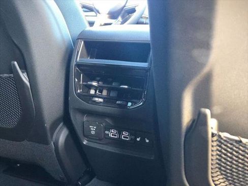 New 2025 Jeep Grand Cherokee Limited w/ Black Appearance Package image 10