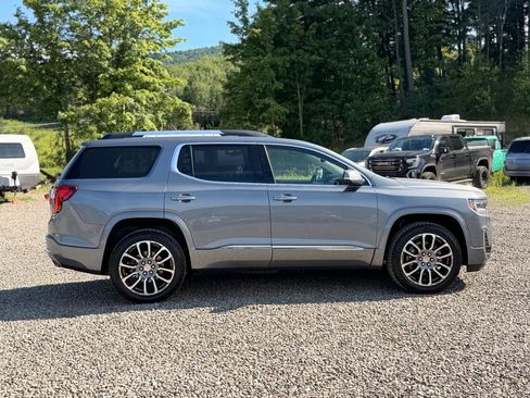 Used 2022 GMC Acadia Denali w/ GMC Pro Grade Package AWD/4WD image 4