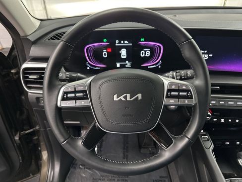 Used 2025 Kia Telluride S image 15