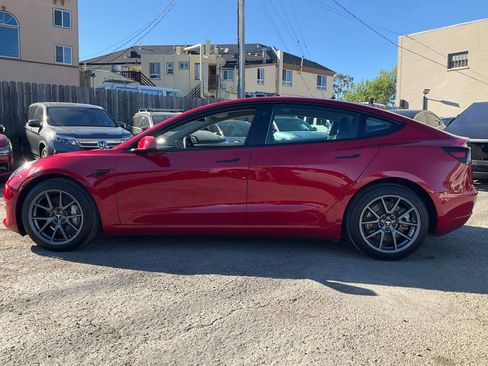 Used 2023 Tesla Model 3 Standard Range image 5