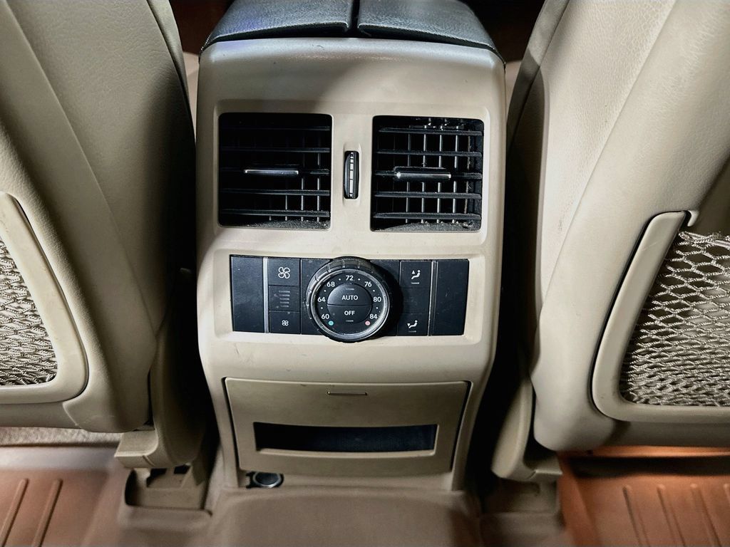 Used 2014 Mercedes-Benz GL 550 4MATIC image 22