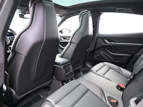 Certified 2025 Porsche Taycan image 30