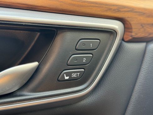 Used 2017 Honda CR-V EX-L image 16