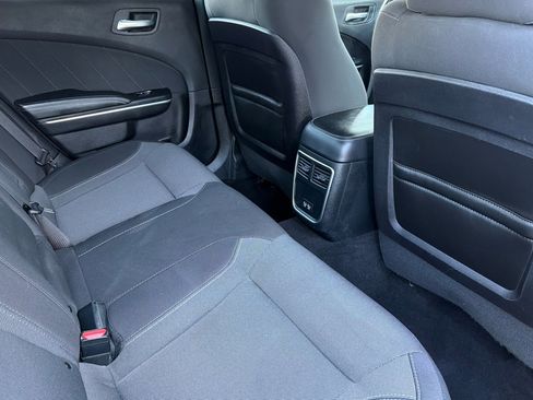 Used 2019 Dodge Charger SXT image 29
