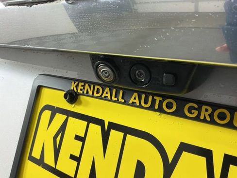 Used 2023 GMC Yukon Denali image 7