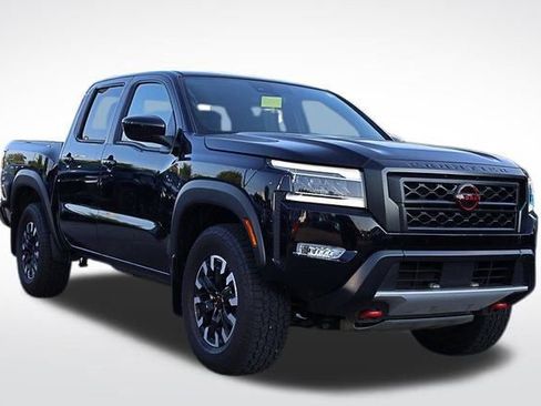 Used 2024 Nissan Frontier PRO-4X w/ Off-Road Protection Package image 2