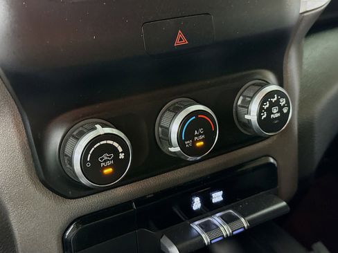 Used 2021 RAM 1500 Big Horn RWD image 19