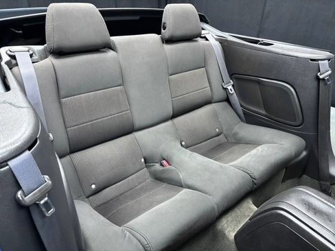 Used 2014 Ford Mustang Convertible image 40