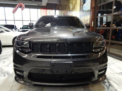 Used 2021 Jeep Grand Cherokee SRT image 2