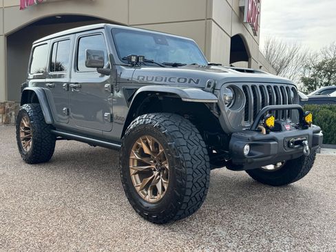 Used 2022 Jeep Wrangler Unlimited Rubicon w/ Xtreme Recon 35" Tire Package AWD/4WD image 1