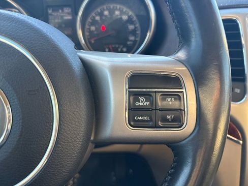 Used 2013 Jeep Grand Cherokee Limited image 20