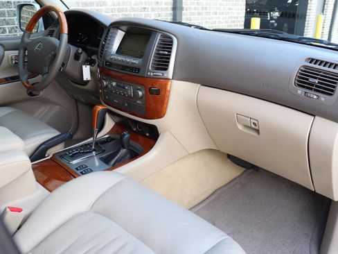 Used 2007 Lexus LX 470 4WD image 25