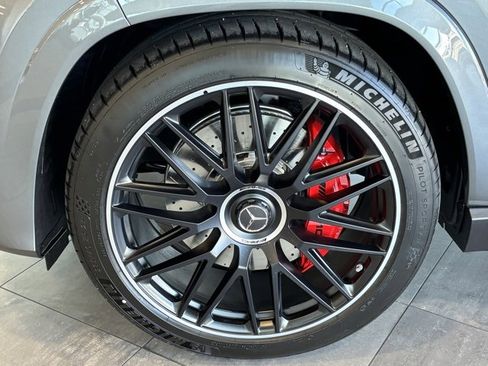 New 2025 Mercedes-Benz GLS 63 AMG 4MATIC image 31