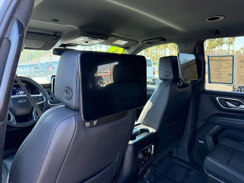 Used 2024 Chevrolet Tahoe Z71 w/ Luxury Package AWD/4WD image 21