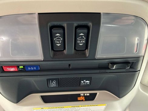 Used 2023 Subaru Crosstrek 2.5i Limited image 34