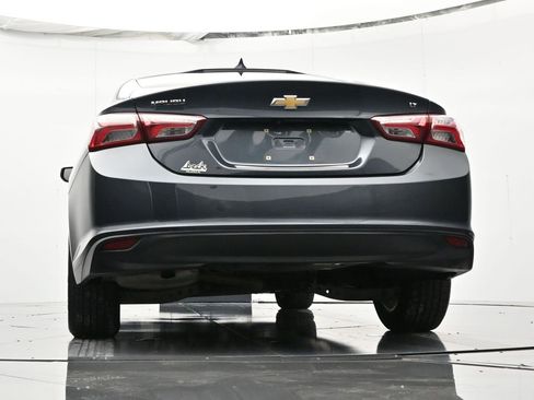 Used 2021 Chevrolet Malibu LT image 40