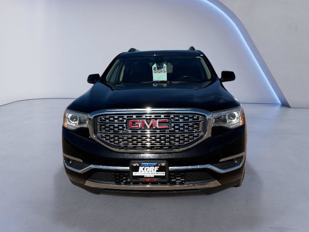 Used 2019 GMC Acadia Denali w/ Technology Package AWD/4WD image 2