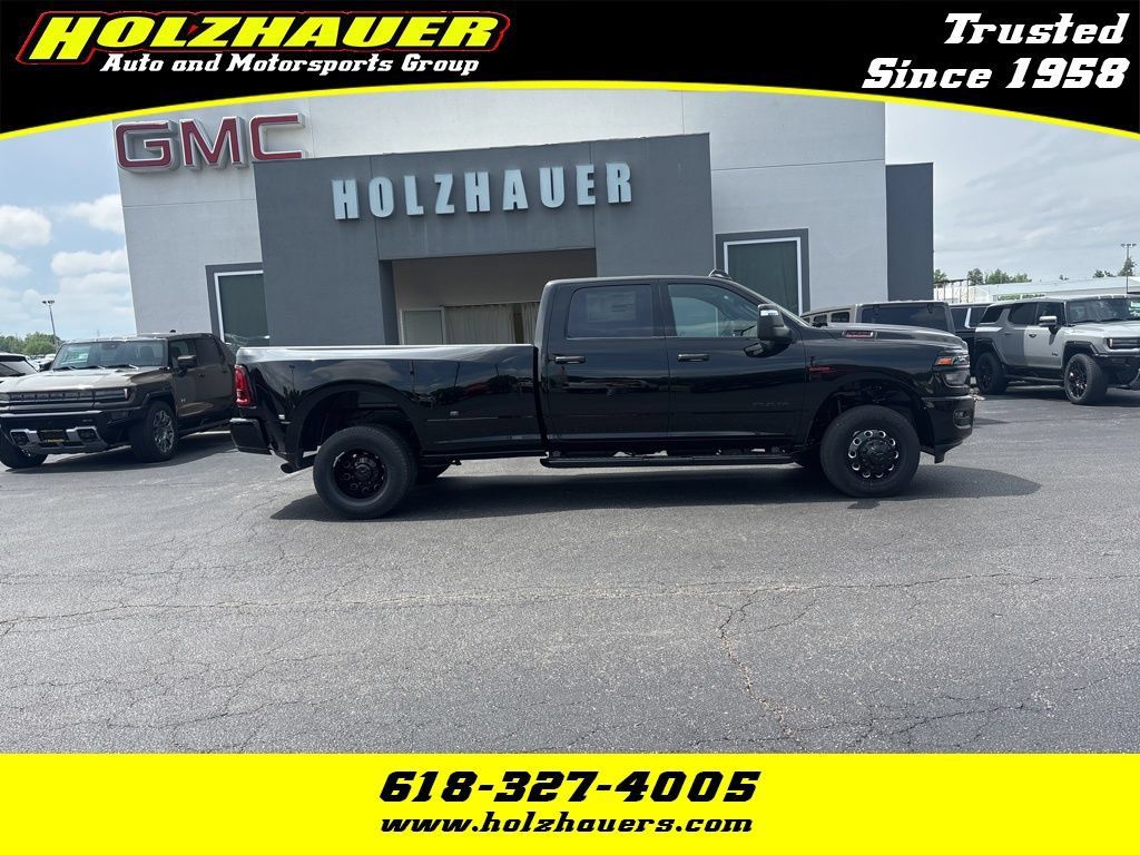 New 2026 RAM 3500 Big Horn AWD/4WD image 1