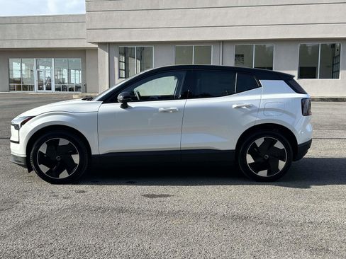 New 2026 Volvo EX30 Plus w/ Protection Package Premier AWD/4WD image 5