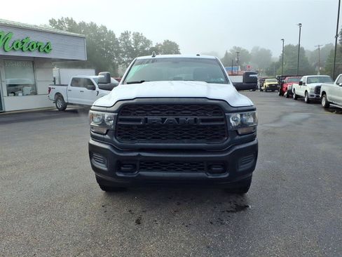 Used 2023 RAM 2500 Tradesman AWD/4WD image 2