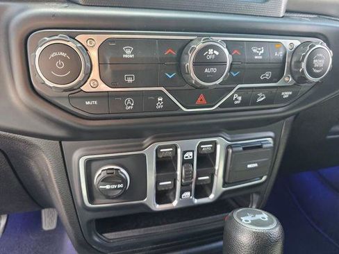 Used 2019 Jeep Wrangler Unlimited Sport S AWD/4WD image 26