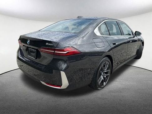 Used 2026 BMW 530i xDrive AWD/4WD image 14
