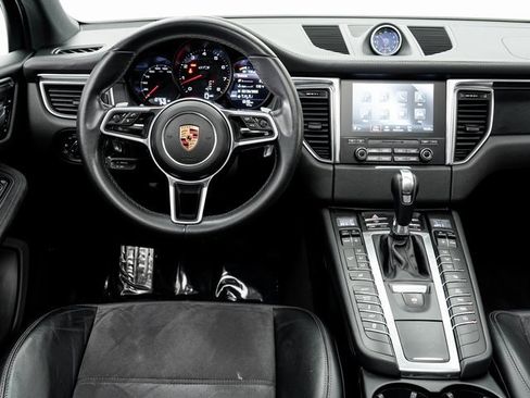 Used 2017 Porsche Macan GTS image 16