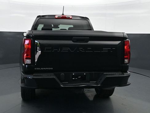 Used 2023 Chevrolet Colorado W/T RWD image 6