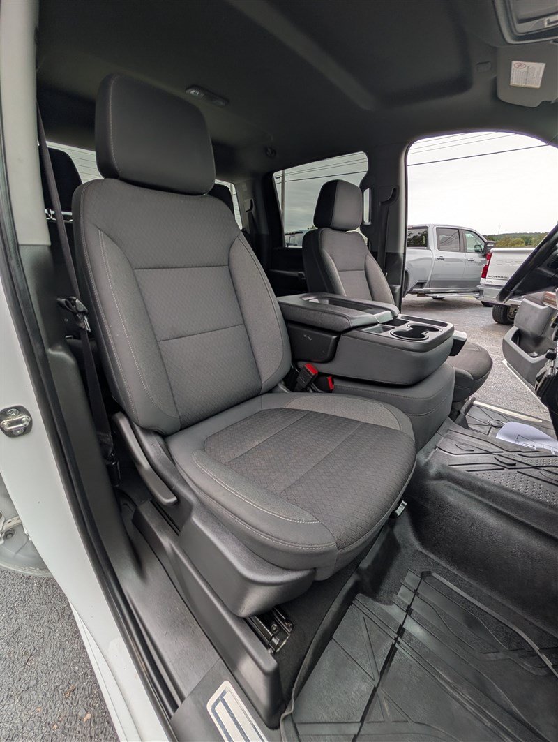 Used 2022 Chevrolet Silverado 2500 LT w/ Fleet Comfort Package AWD/4WD image 18
