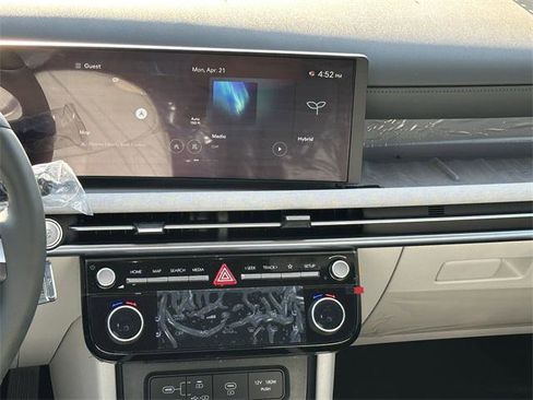 New 2025 Hyundai Tucson Limited image 27