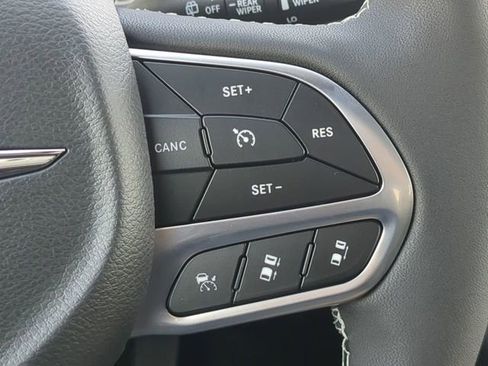 New 2026 Chrysler Voyager LX image 31