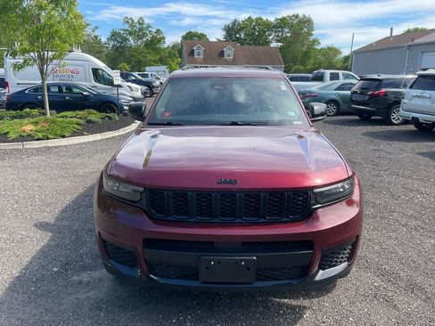 Used 2022 Jeep Grand Cherokee L Laredo AWD/4WD image 3
