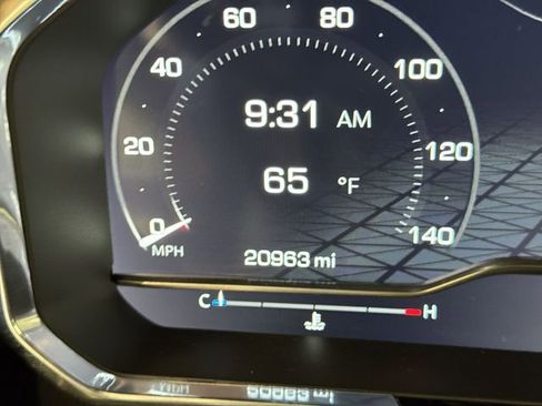 Used 2024 GMC Sierra 1500 SLT w/ SLT Premium Plus Package AWD/4WD image 12