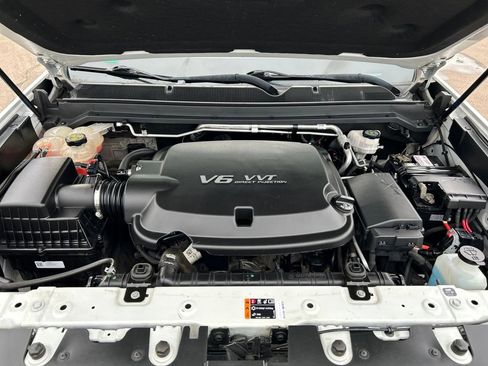 Used 2019 Chevrolet Colorado LT w/ LT Convenience Package image 23