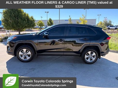 Used 2025 Toyota RAV4 XLE AWD/4WD image 4