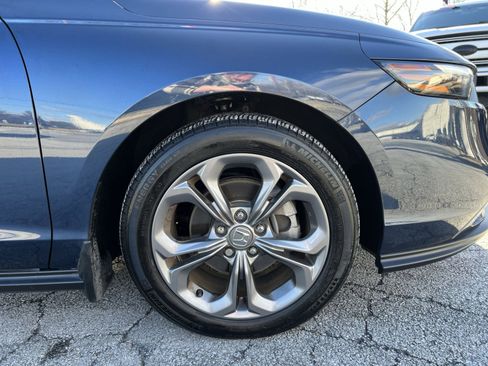 Used 2024 Honda Accord EX image 12