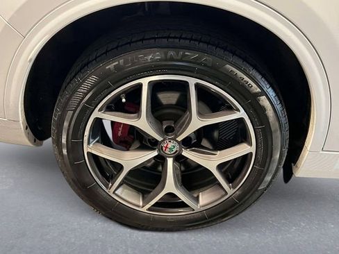 Used 2020 Alfa Romeo Stelvio Ti Sport AWD/4WD image 8